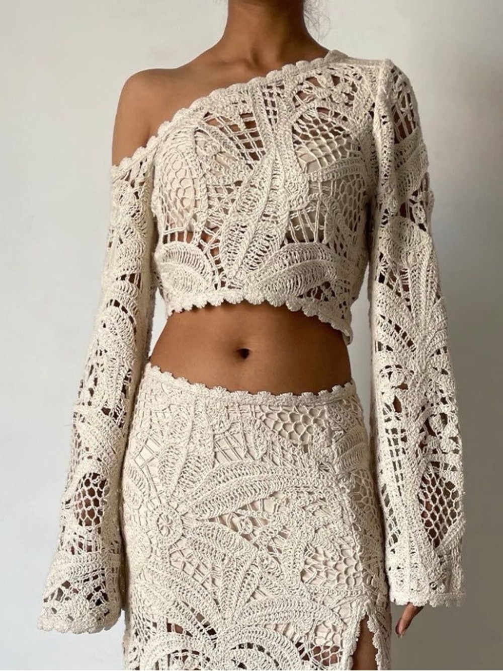 Crochet Lace off shoulder long sleeve Cream